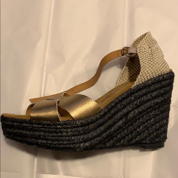👡Maypol 10, NWOB Metallic Wedge Espadrilles - Picture 1 of 9